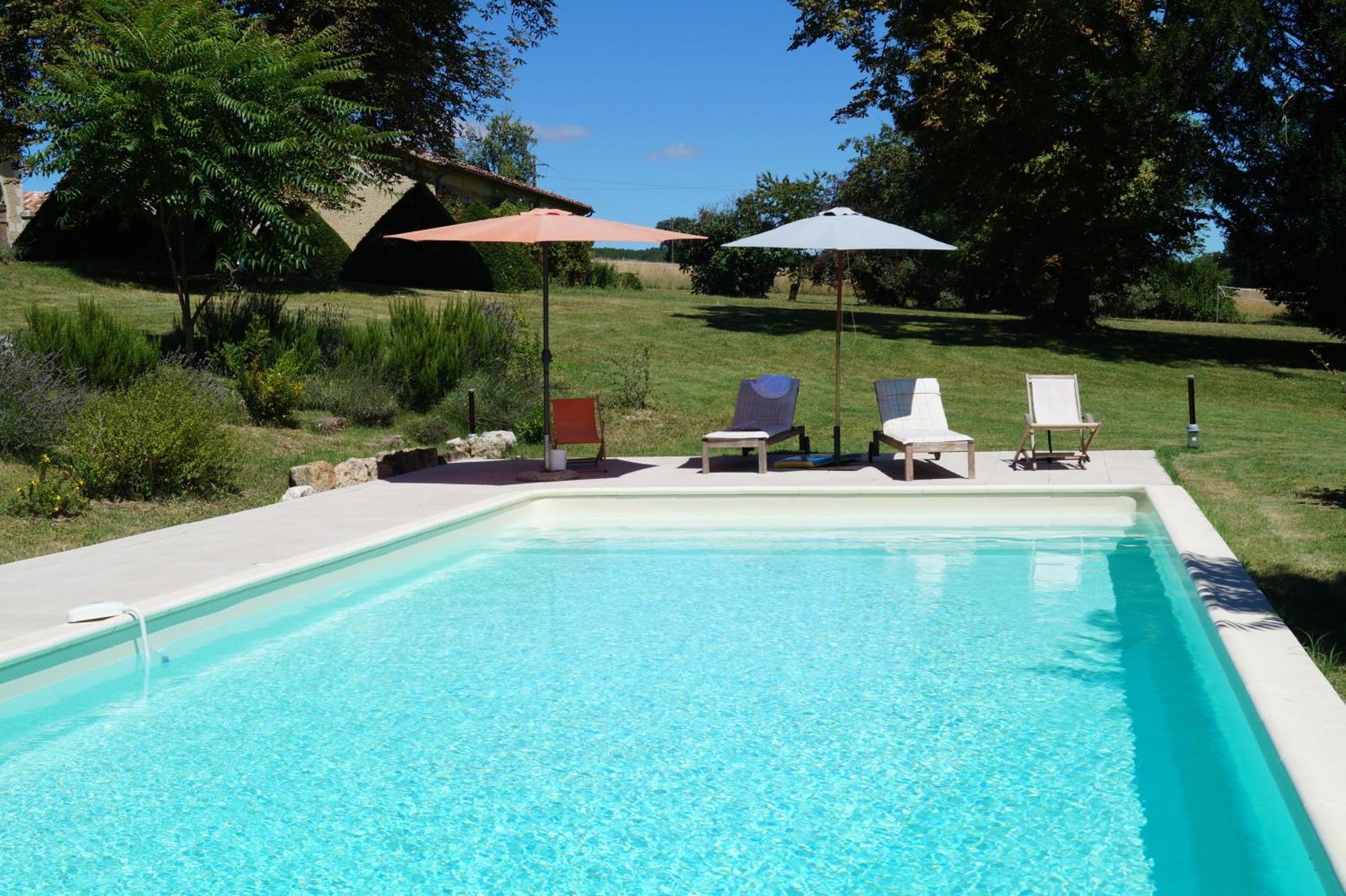 Le Gavachon Bed and Breakfast Leboulin Εξωτερικό φωτογραφία