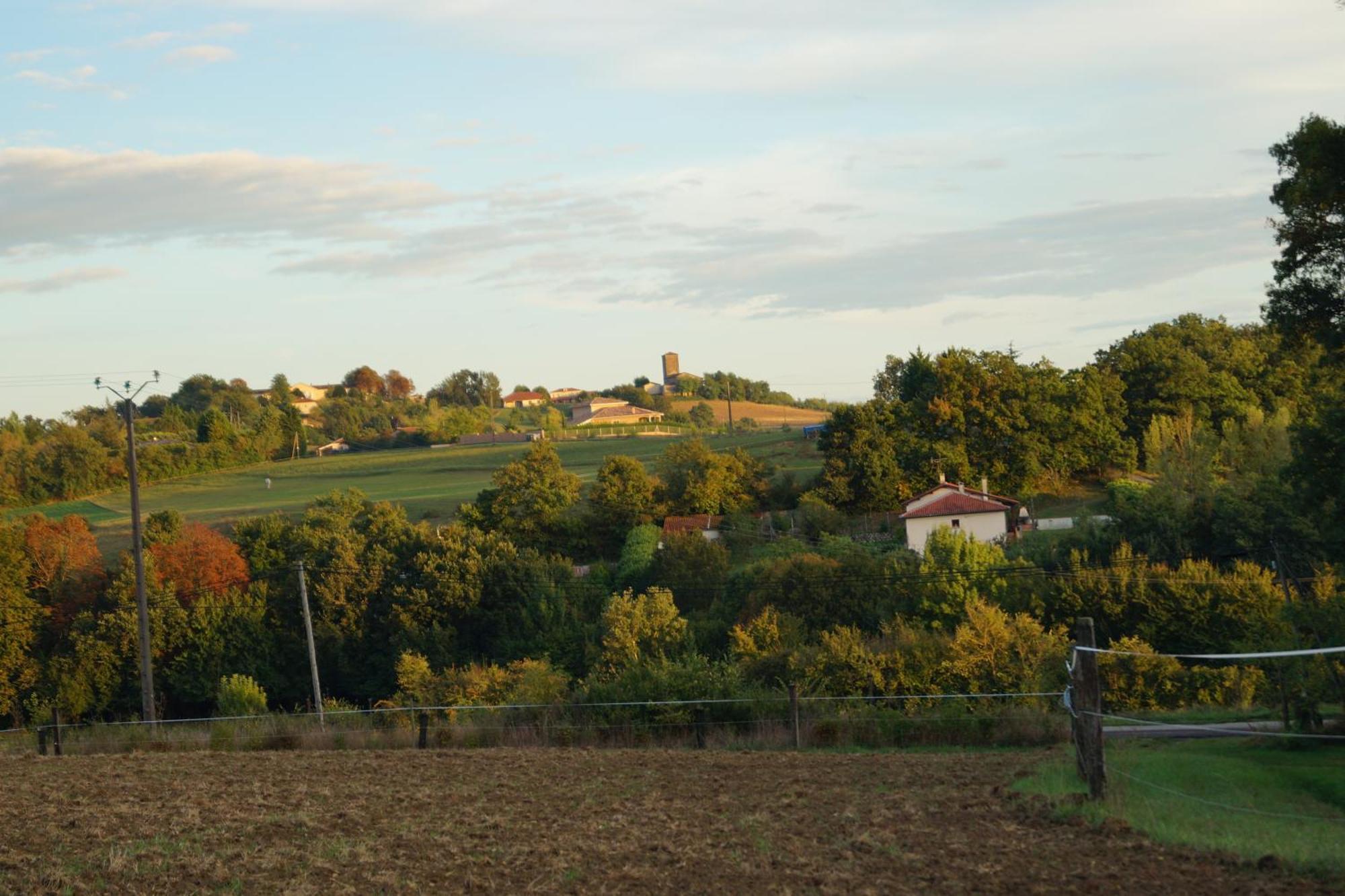 Le Gavachon Bed and Breakfast Leboulin Εξωτερικό φωτογραφία