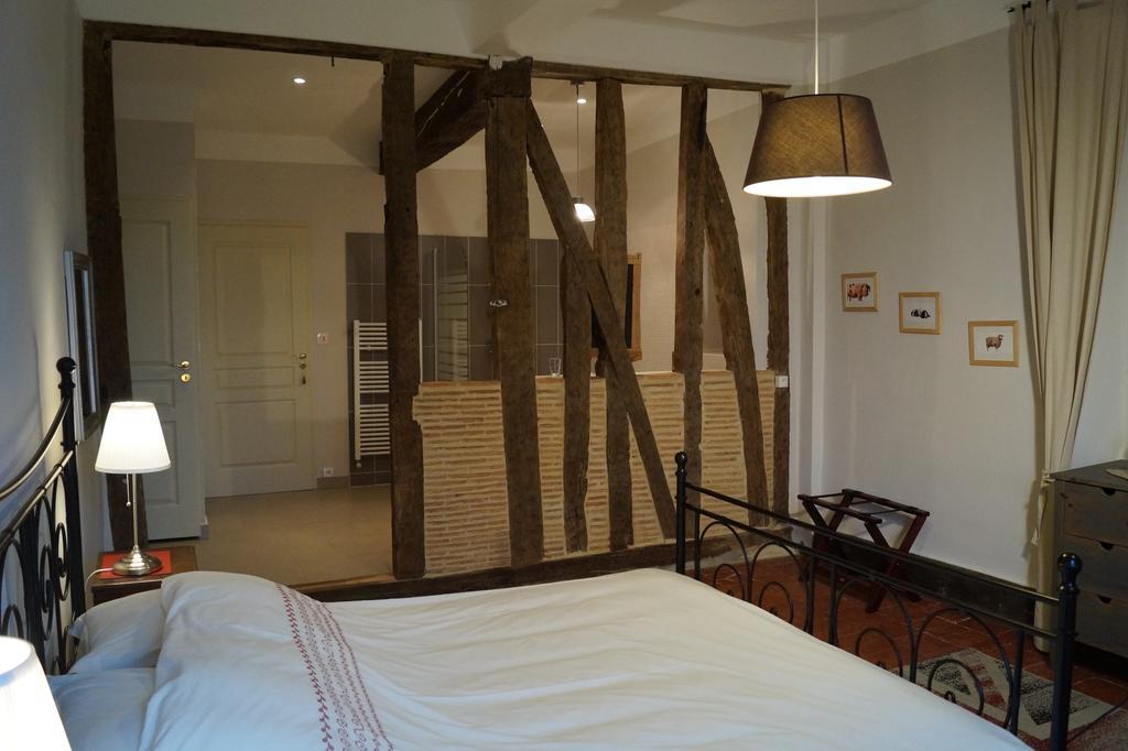 Le Gavachon Bed and Breakfast Leboulin Δωμάτιο φωτογραφία