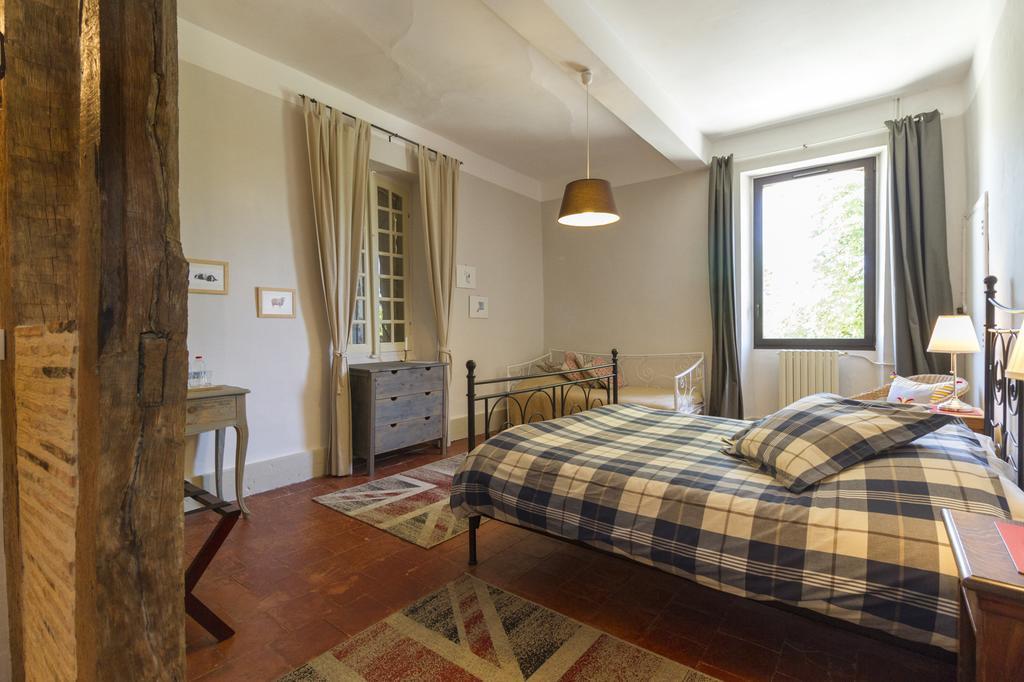 Le Gavachon Bed and Breakfast Leboulin Εξωτερικό φωτογραφία