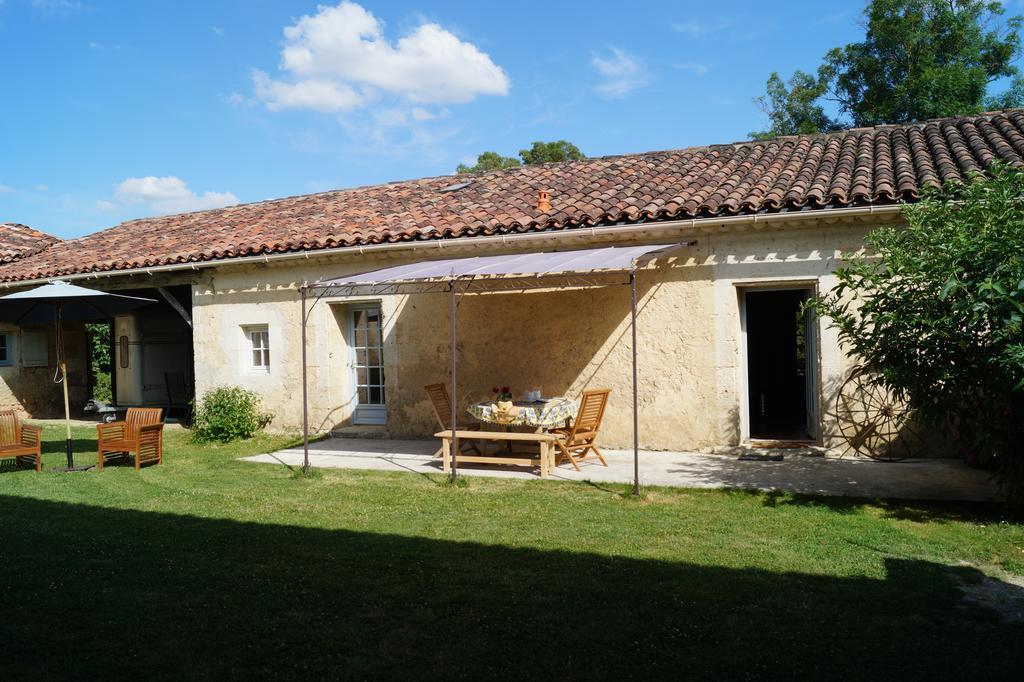 Le Gavachon Bed and Breakfast Leboulin Εξωτερικό φωτογραφία